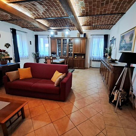 Casa Maya San Martino Alfieri ภายนอก รูปภาพ