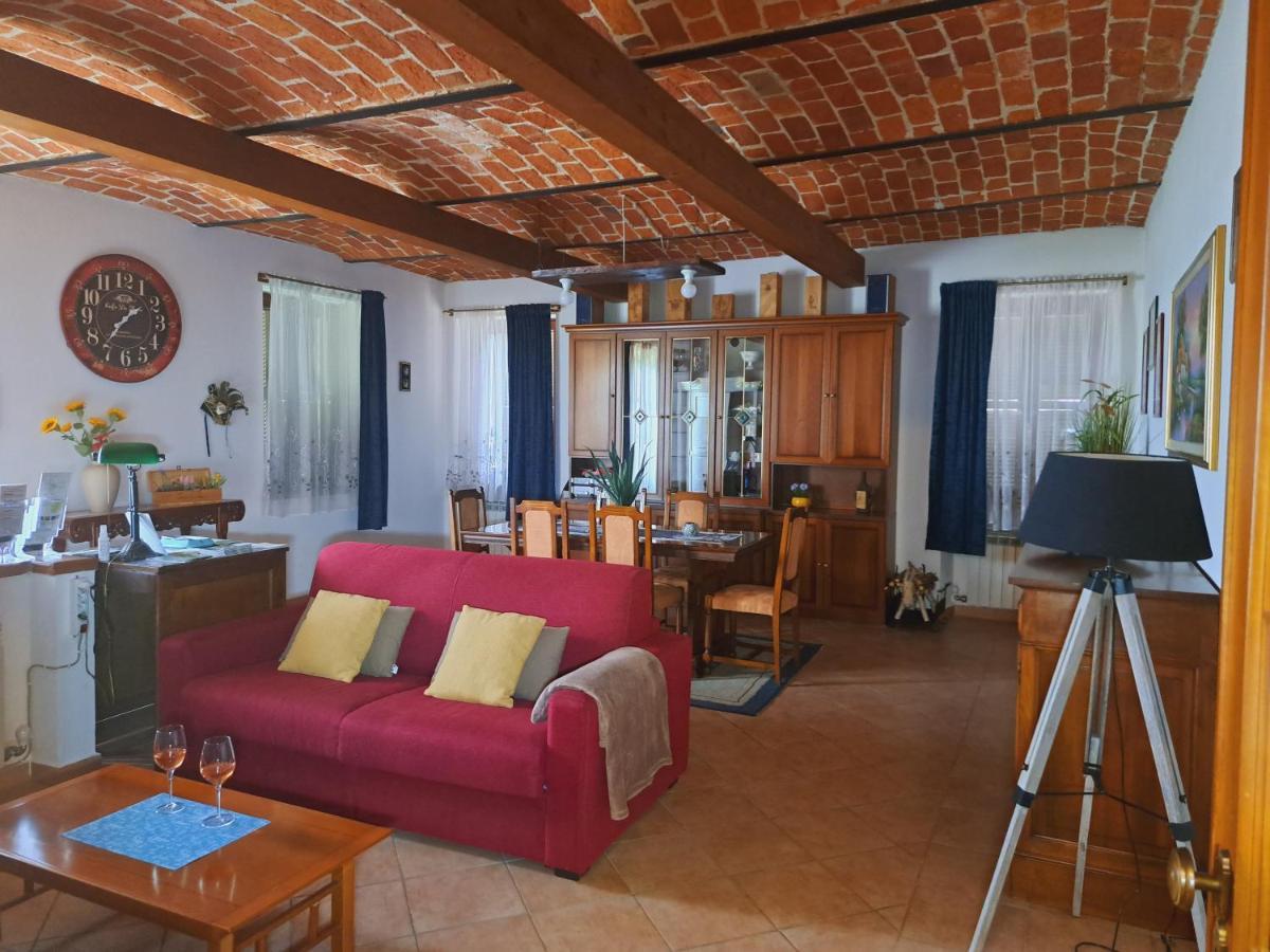 Casa Maya San Martino Alfieri ภายนอก รูปภาพ